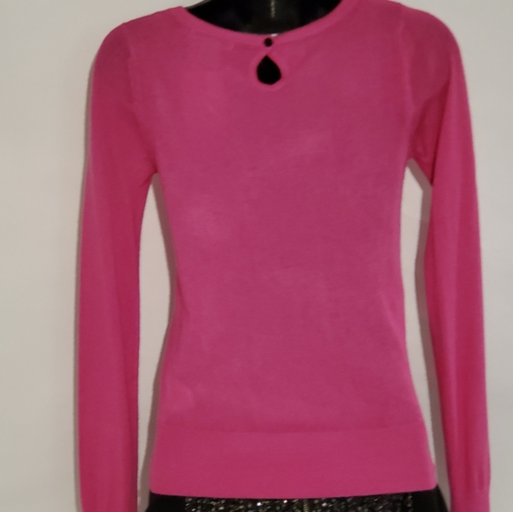 NWT H&M XS Hot Pink Sweater with Keyhole Back - Picture 3 of 7